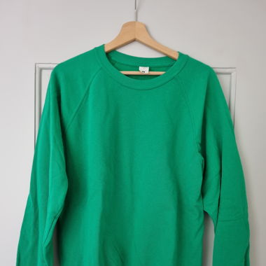 Green Sweater M