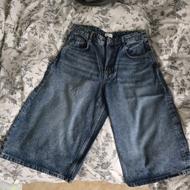 Shorts di jeans a gamba larga