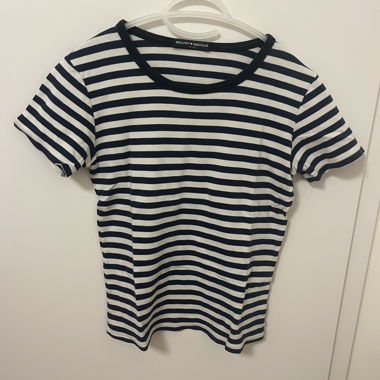Blue and white top