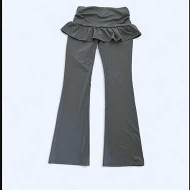 Graue Ruffle Flare Hose