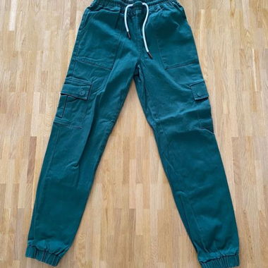 Pantaloni cargo verdi
