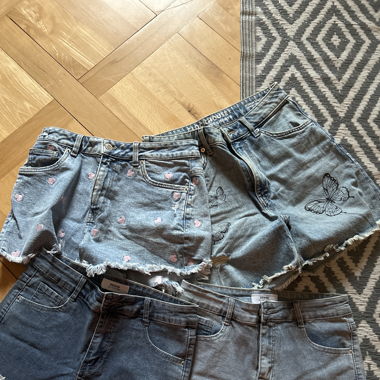 Short Jeans