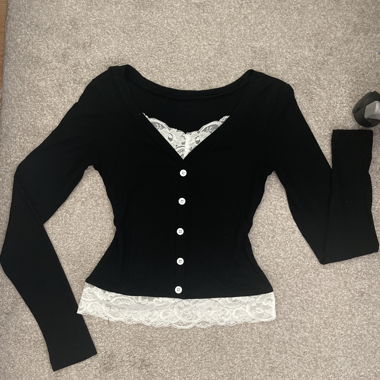 Vintage top with lace and buttons