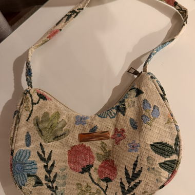 Floral-Tapestry-Schultertasche