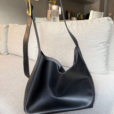 Schwarze Handtasche Mittelgross 