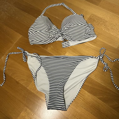 Bikini a righe