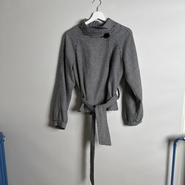 Veste à taille nouée motif pied-de-poule