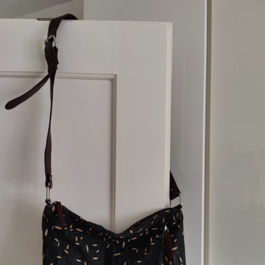 Sac à main de la marque claro (fair trade)