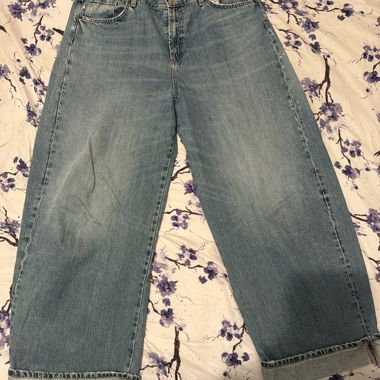 High-Waist Wide-Leg Jeans
