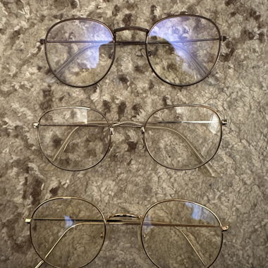 Brille braun