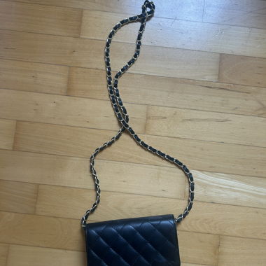 Black chain crossbody bag
