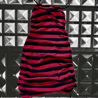 Sac à cordon rayé rouge et noir