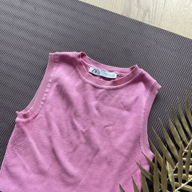 pinkes crop top