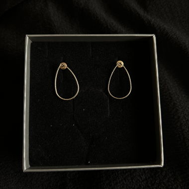 Gold drop dangle earrings