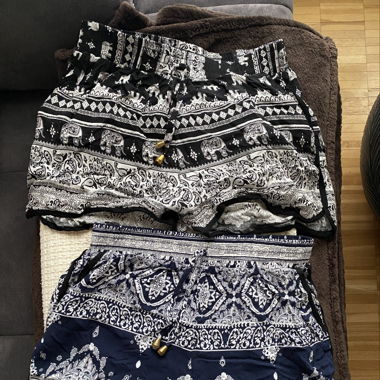 2er Set kurze leichte Hosen Gr. M/L eher M