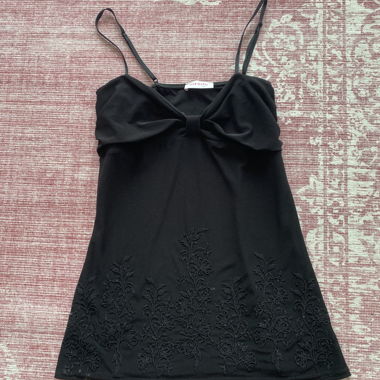 top with pearls