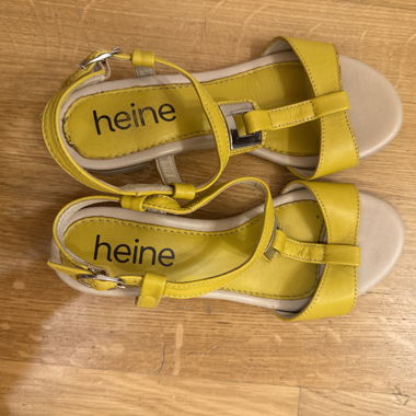 Heine Sandalen in sonnigem Gelb – Gr. 36 