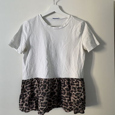 Zara T-Shirt with Leopard Hem