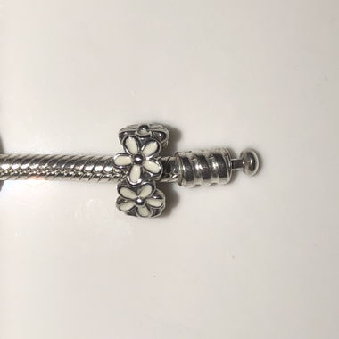 Pandora Charm Blümchen