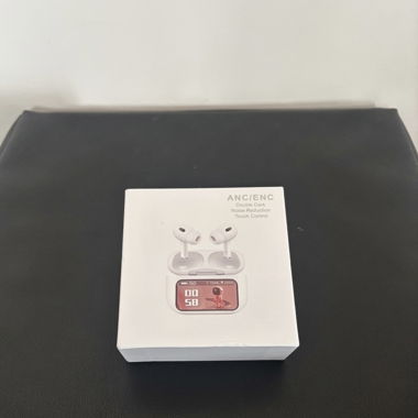 Kabellose Kopfhörer mit Touchscreen-Display-Gehäuse