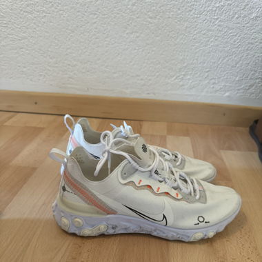 Nike Schuhe Gr. 41