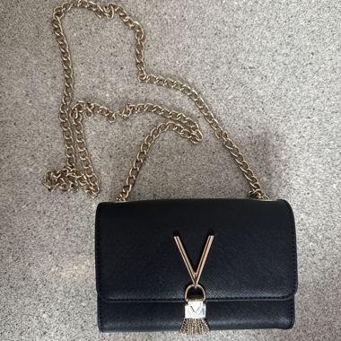 Valentino Schwarze/ Gold Kettenhandtasche