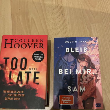 Collen Hoover & Dustin Thao Buch