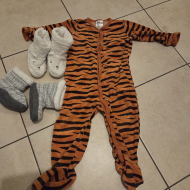 Tiger onesie size 80cm