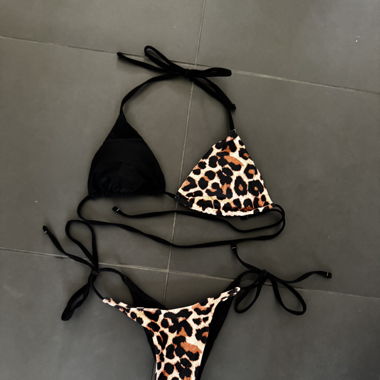 bikinis 