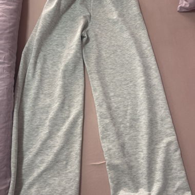 Grey jersey sweatpants with wide leg