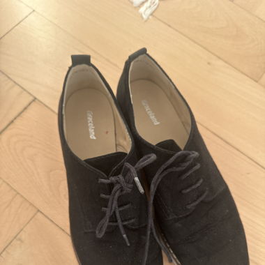 Work shoes