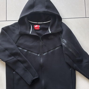 Nike Tech Hoodie mit Reissverschluss, Schwarz