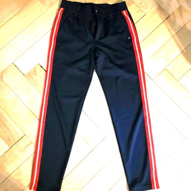 Hose (Sportlook) mit roten Streifen