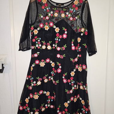 Vestito nero Niza, tg. 38 (46 IT), ricamato con fiori colorati