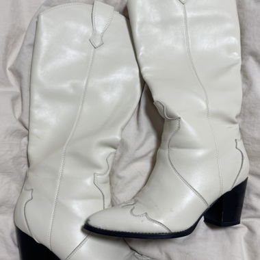 White cowboy boots