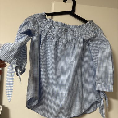 Gingham Off-Shoulder Bluse