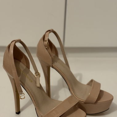 HIGH HEEL NEW