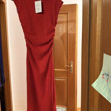Rotes H&M Kleid