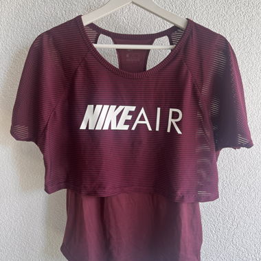 Top sportivo Nike Air