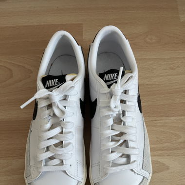 NIKE SCHUHE