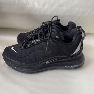 Black Nike Sneakers
