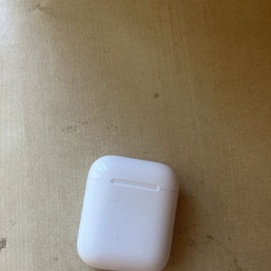 AirPods, Apple