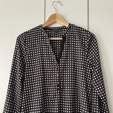 Esprit Bluse Schwarz mit Weissem Muster