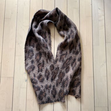 Scarf with Leopard Pattern