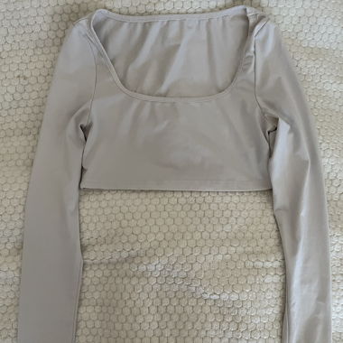 Weisses Langarm Crop Top