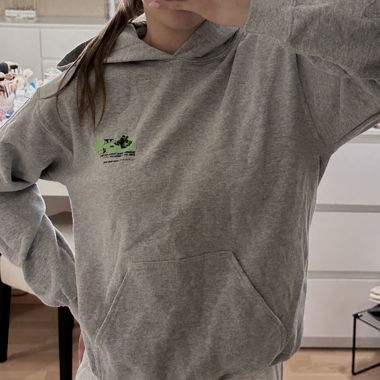 Hoodie Mennace avec imprimé au dos