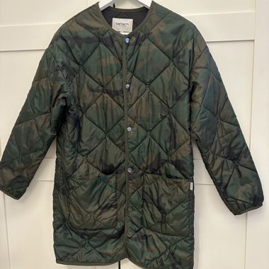 Carhartt WIP quilted camo jacket XS