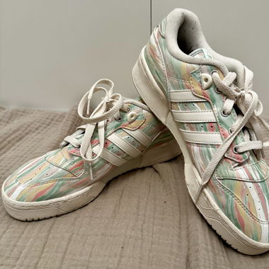 Limited Edition Sneaker 
