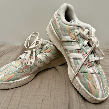 Limited Edition Sneaker 