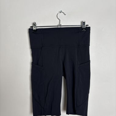 Lululemon schwarze Shorts